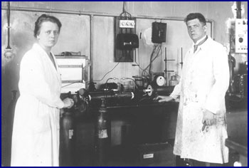Ida Noddack in Laboratory